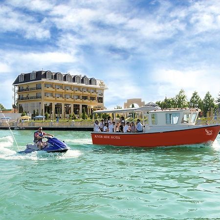 River Side Hotel Mingəçevir Buitenkant foto