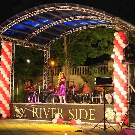 River Side Hotel Mingəçevir Buitenkant foto