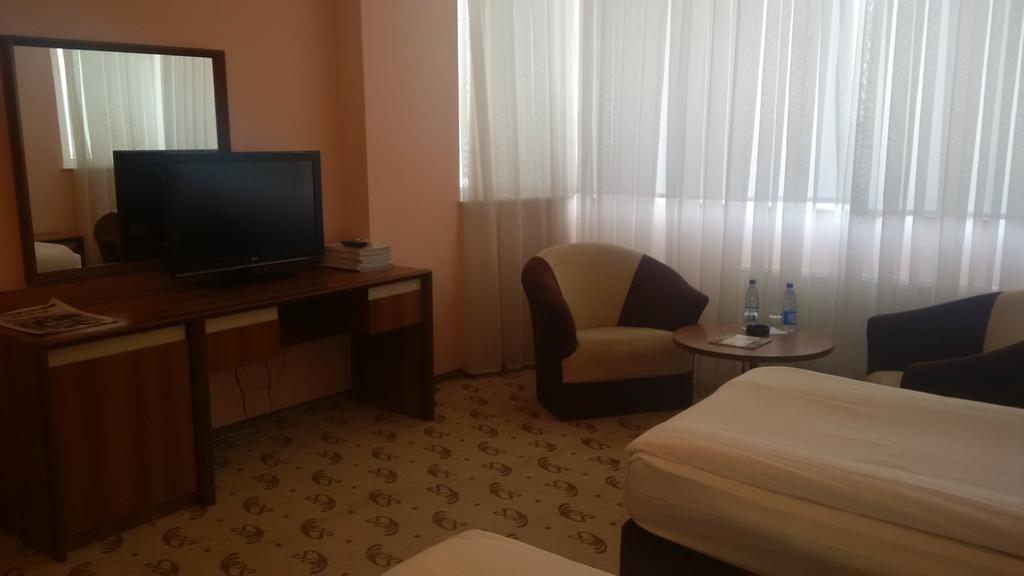 River Side Hotel Mingəçevir Kamer foto