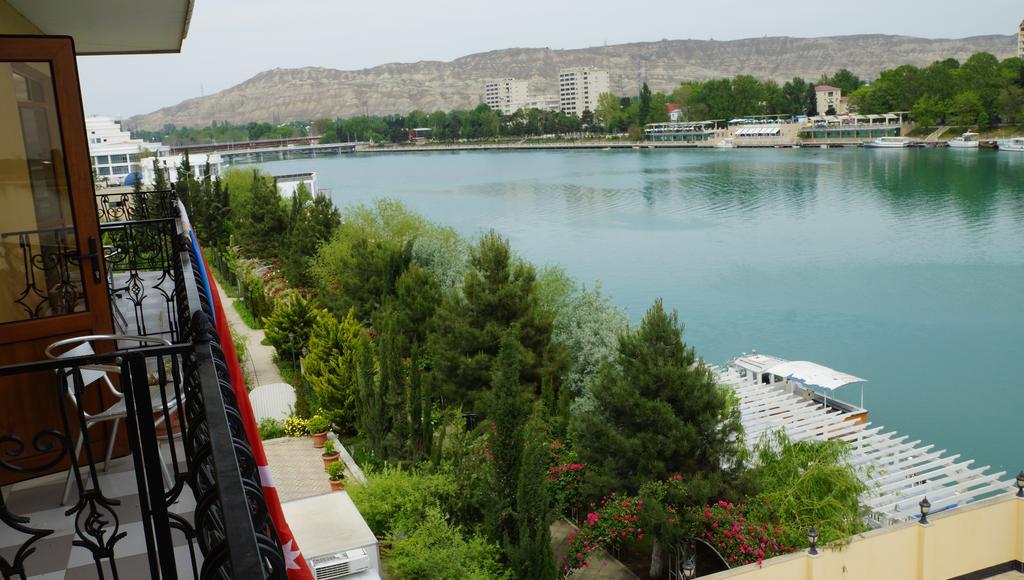 River Side Hotel Mingəçevir Buitenkant foto