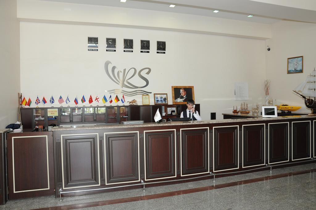 River Side Hotel Mingəçevir Buitenkant foto