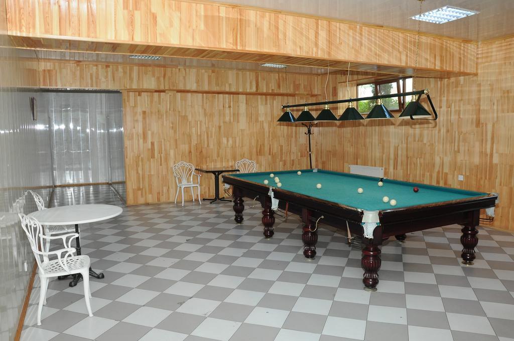 River Side Hotel Mingəçevir Buitenkant foto