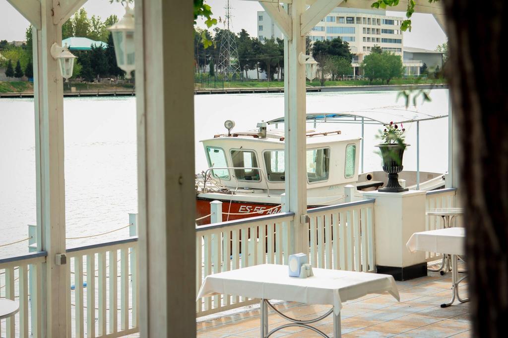 River Side Hotel Mingəçevir Buitenkant foto