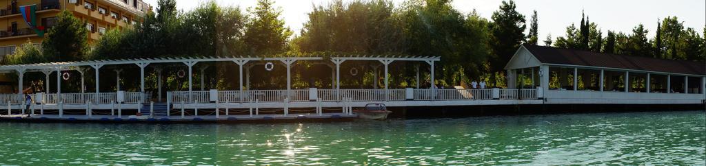 River Side Hotel Mingəçevir Buitenkant foto